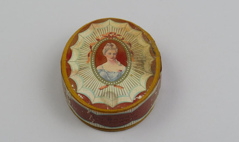 Dubarry Face Powder by Richard Hudnut, National Museum of American History.